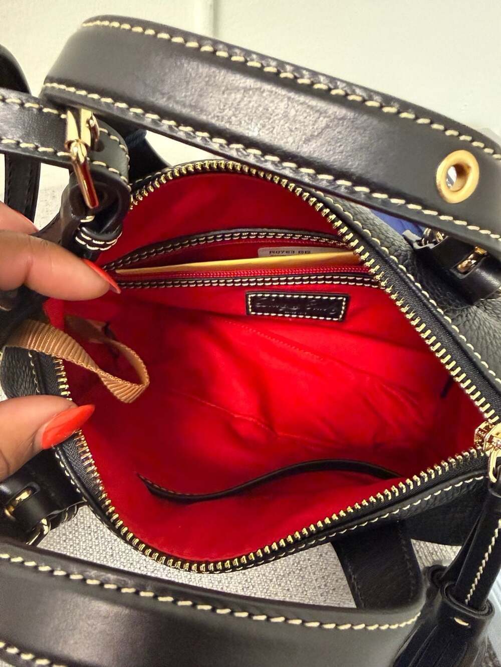 Dooney & Bourke Small Kendra Satchel Black Leather - Picture 8 of 9